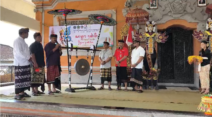 Camat Denpasar Barat I Wayan Yusswara , SSTP,M.Si Hadiri Perlombaan  Bulan Bahasa Bali Kelurahan Padangsambian